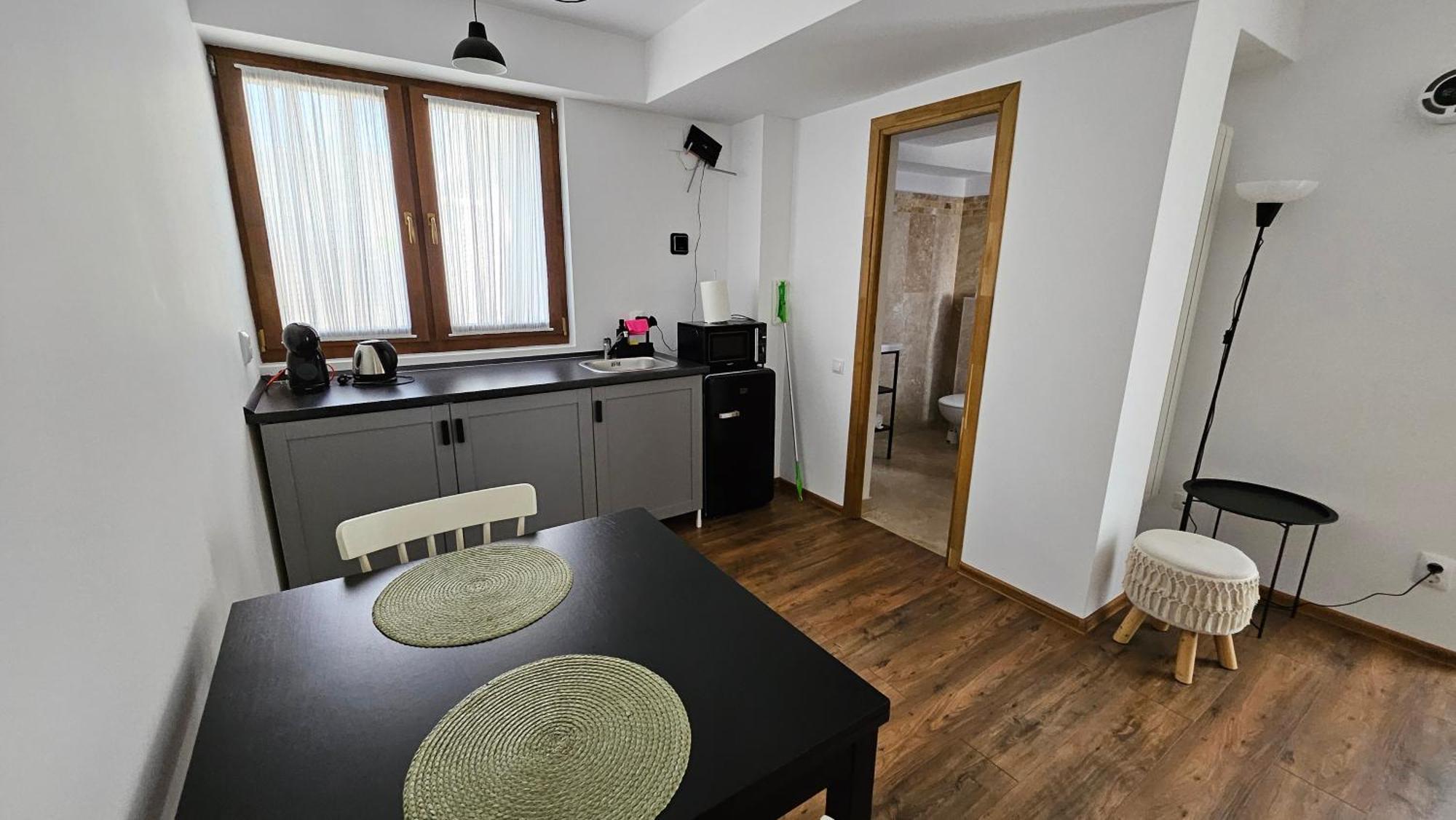 Old Town Apartament Apartment Targoviste Exterior photo